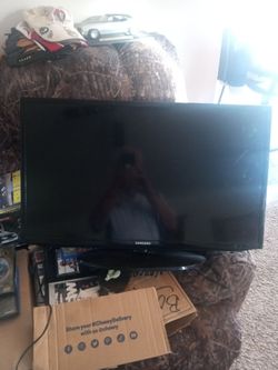 Samsung Flat Screen TV