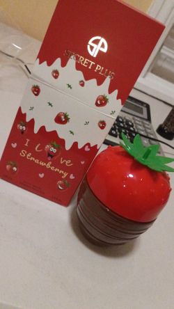 Secret Plus I Love Strawberry Perfume