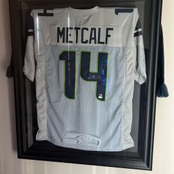 Signed DK Metcalf Jersey And Wall Case