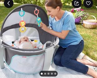 Baby outside / inside floor bassinet
