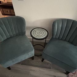 accent chairs