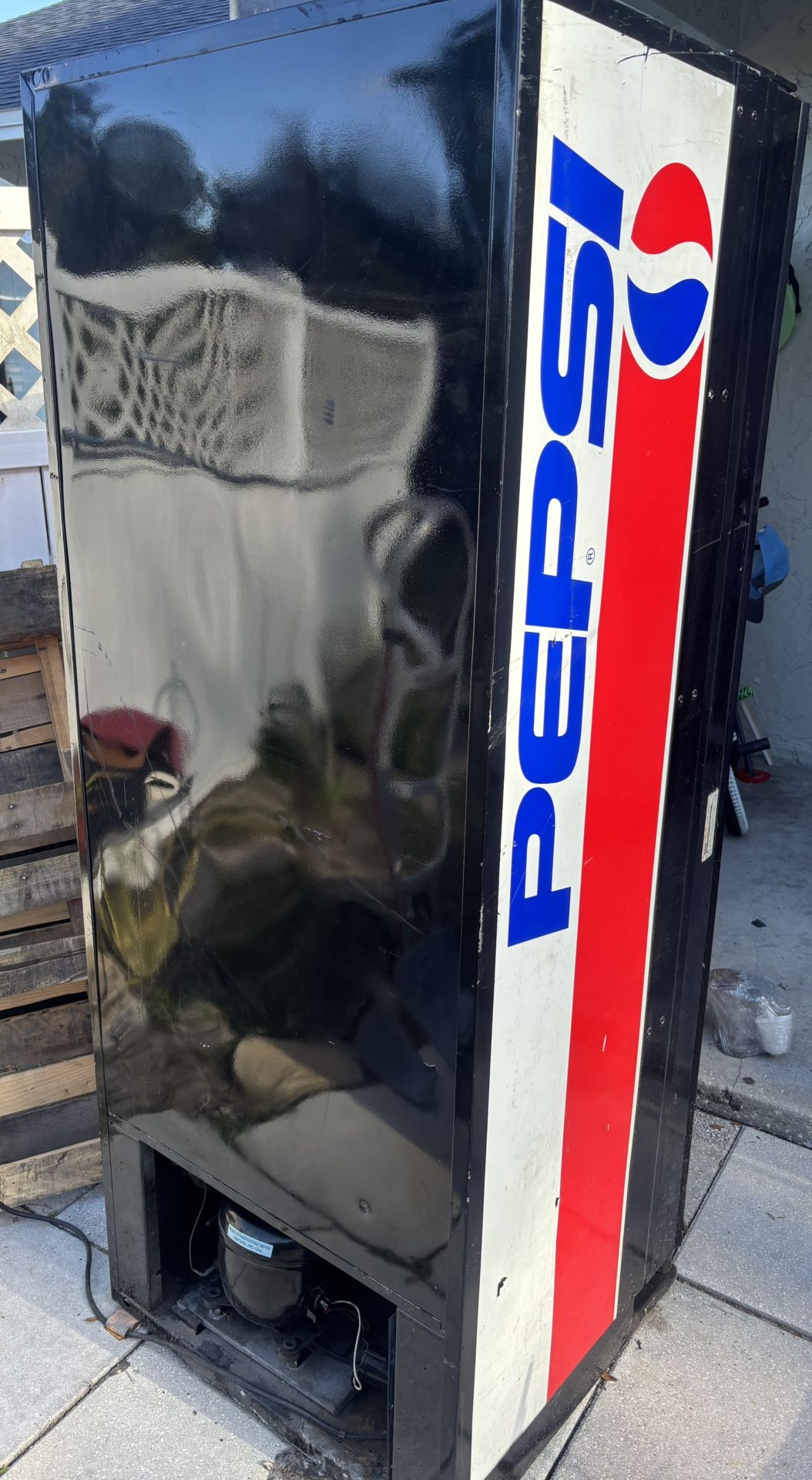 Vending Machine ( Needs Fix)