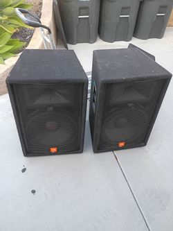 JBL JRX 100 Two-way Speaker JRX115 Excellent Condition.