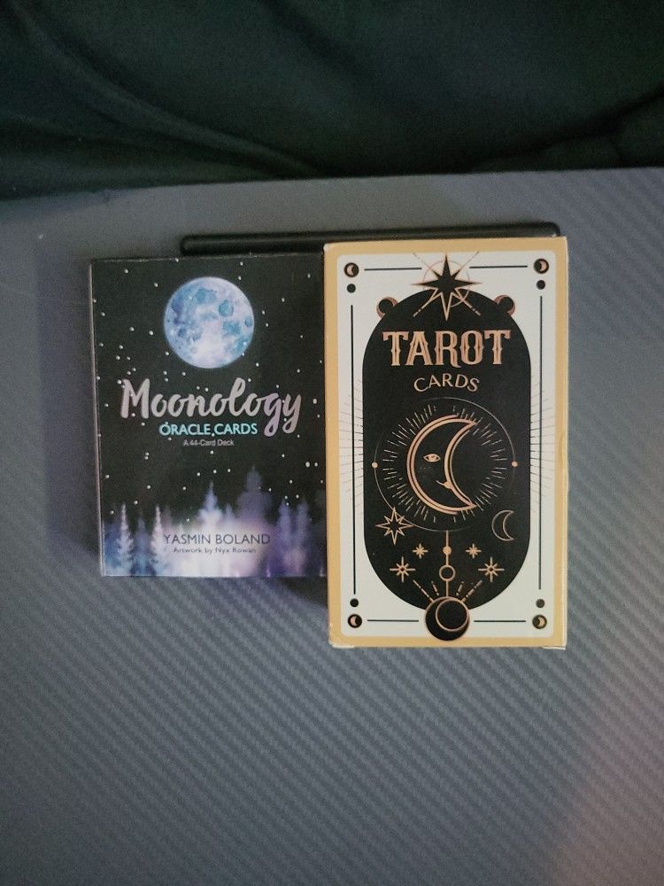 Tarot And Moonology Oracle Cards