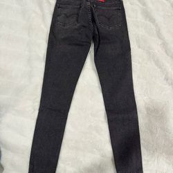 NEW Levi’s Black Skinny Jeans for Women