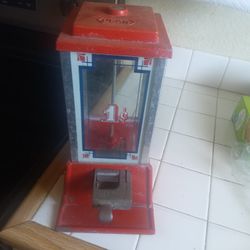 Penny ARCADE GUMBALL MACHINE.  REDUCED PRICE