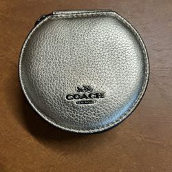 Coach Reserve Round Jewelry Case Gunmetal Platinum Polished Pebble Leather