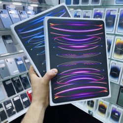 Finance a New iPad Pro 12.9” 6th Gen. Cellular - Pay only $29 down today!