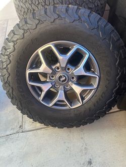 BF Goodrich KO2 tires w/Ford Bronco wheels