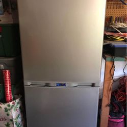 Samsung Refrigerator Top & Bottom