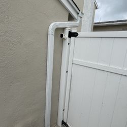 Rain Gutter 