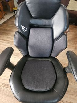 Gaming chair