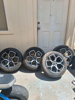 2013 Ford fusion tires