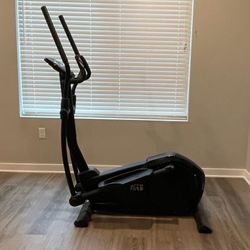 XTERRA Fitness FS1.5 Elliptical Machine Trainer, Black