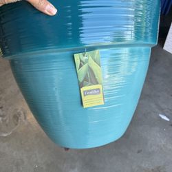 19” Turquoise Planter