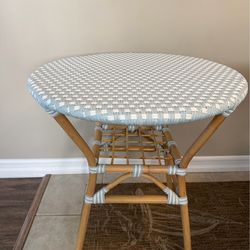 New- Bistro table