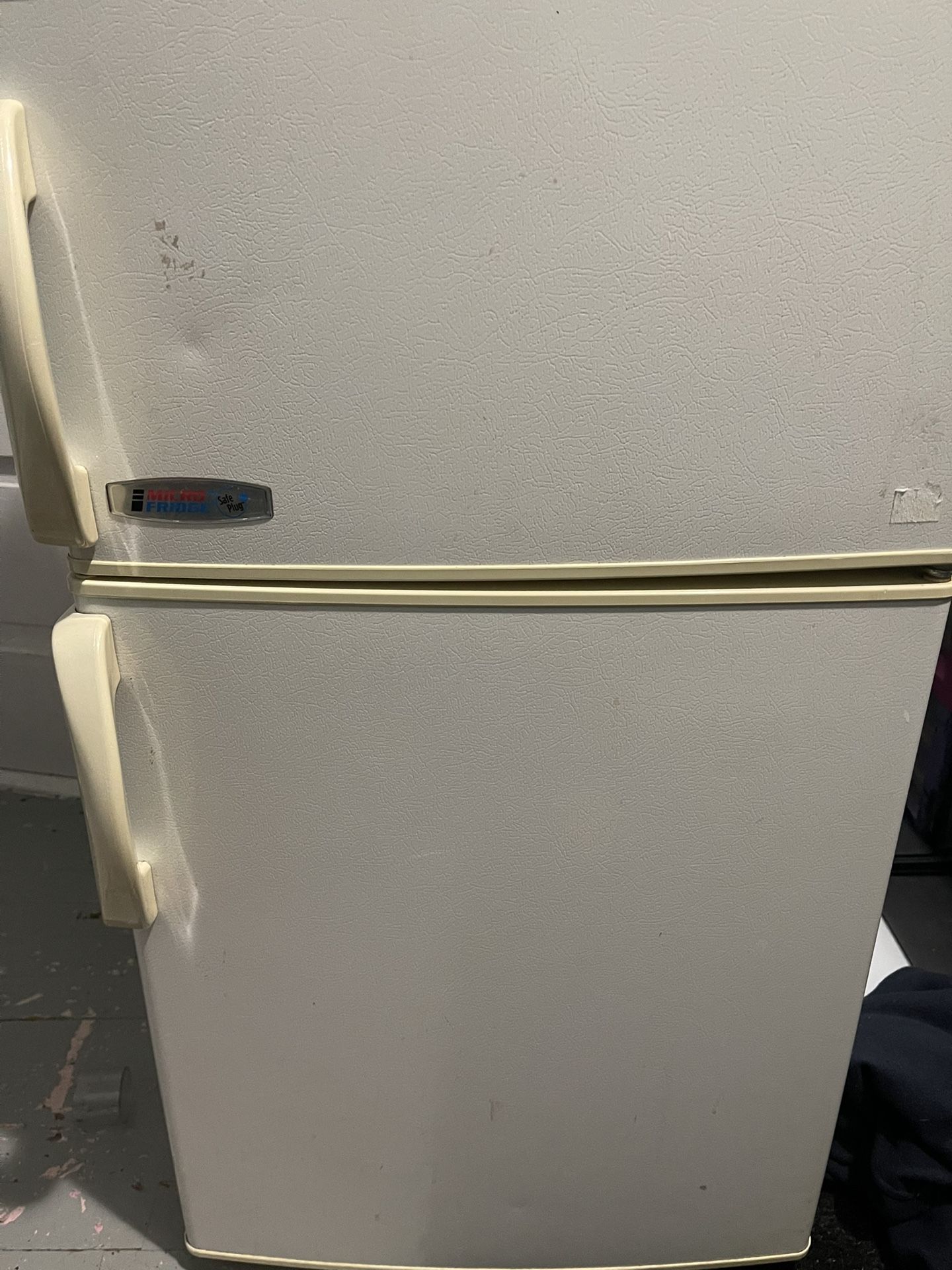 Mini Fridge