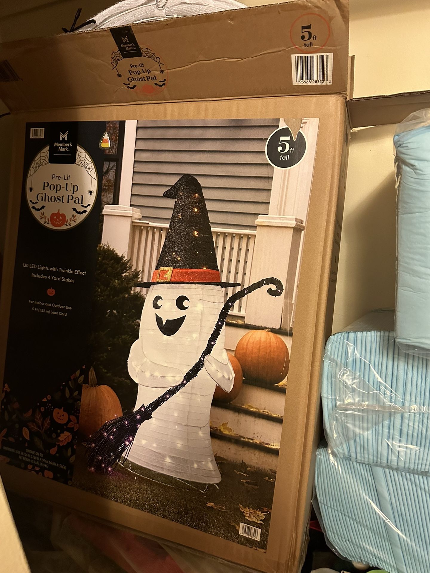 5ft Pop-up Light-up Ghost