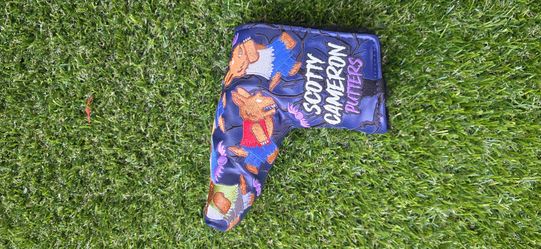 Titleist Scotty Cameron 2025 Full Moon Rising Halloween Putter Headcover