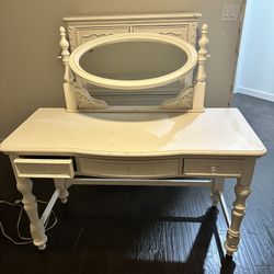 Room White Vanity + Dresser Used  Condition 