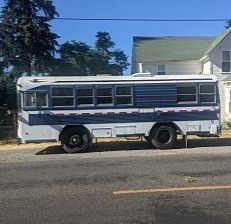 RV 1998 Blue bird TC2000 Fully Converted