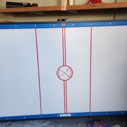 Air Hockey Table