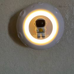 Auroma Astronaut Night Light