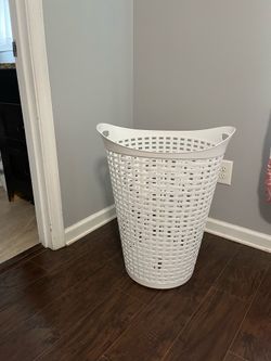 Basket Laundry