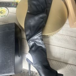 Women’s Thigh High Opened Toe Black Boots 