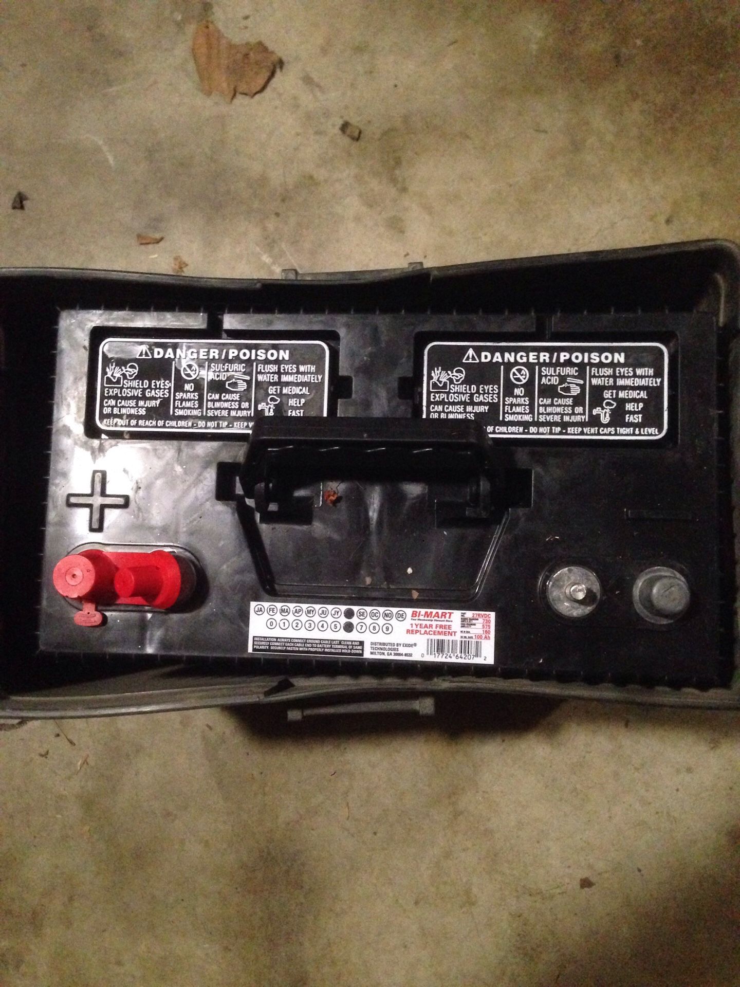 Deep cycle battery marine/rv