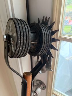 Metal Lawn edger or shovel