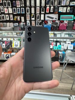 Samsung Galaxy S24 128GB Unlocked