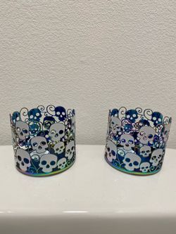 BATH AND BODY WORKS SKULL CANDLE HOLDERS (GLOW IN THE DARK)