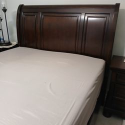 Head Foot Board And Mattress  Quing Size