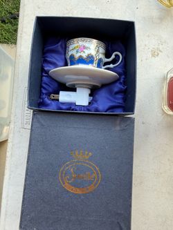 Vintage sorelle night light tea cup.  New