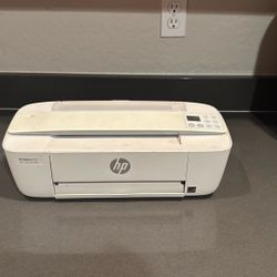 HP Desk jet  3752