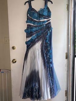 Women dress