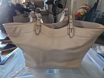 Coach Pebble Leather Shoulder Bag Ivory Pearlescent Lavender Interior F16174