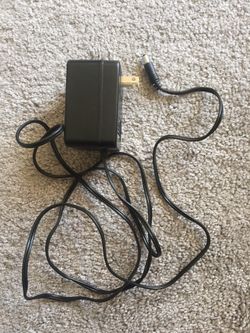 AC/DC power adapter