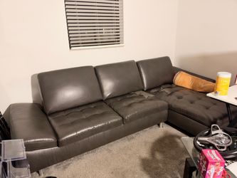 Leather Sectional Sofa with Chaise