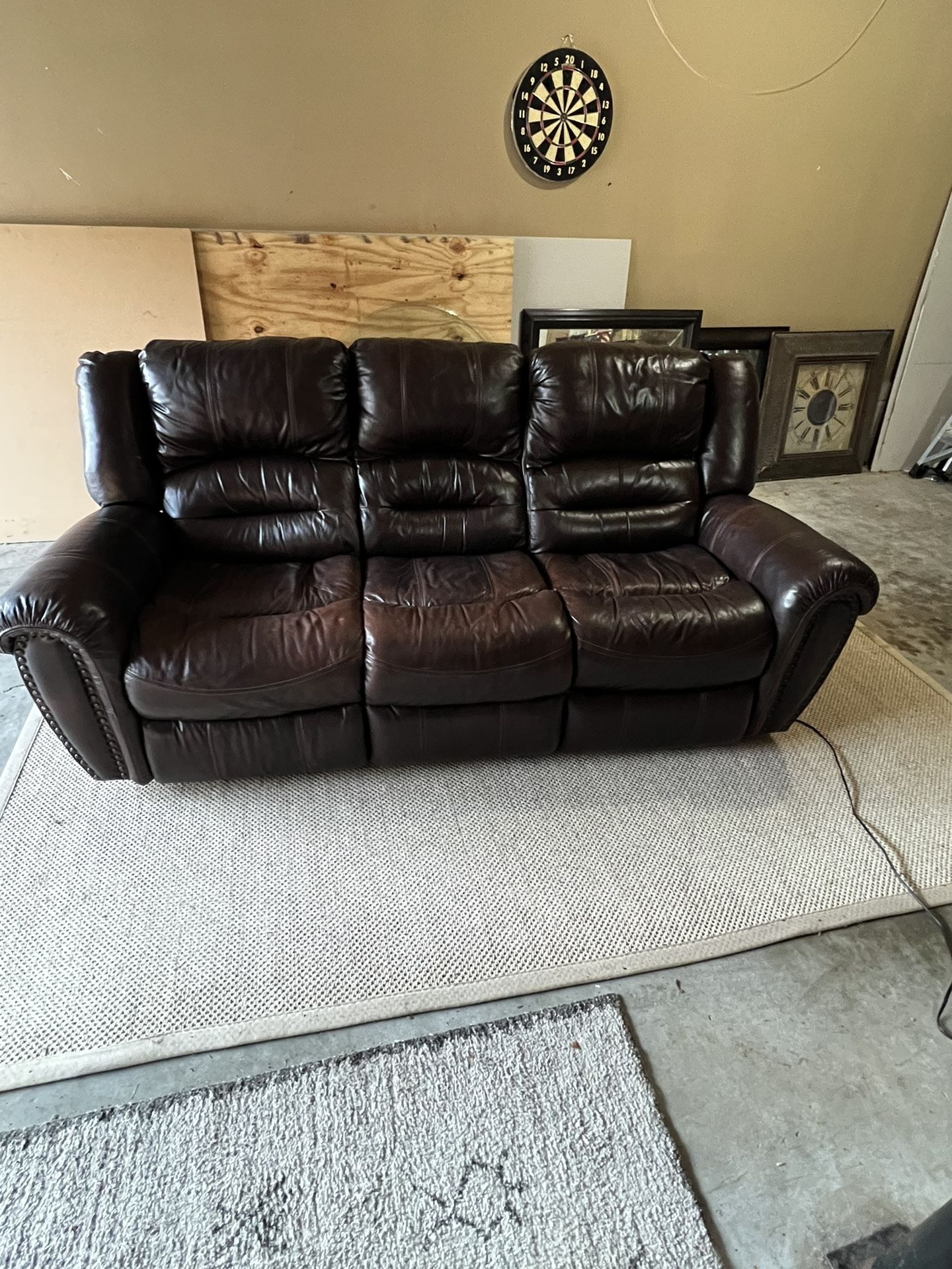 Recliner sofa