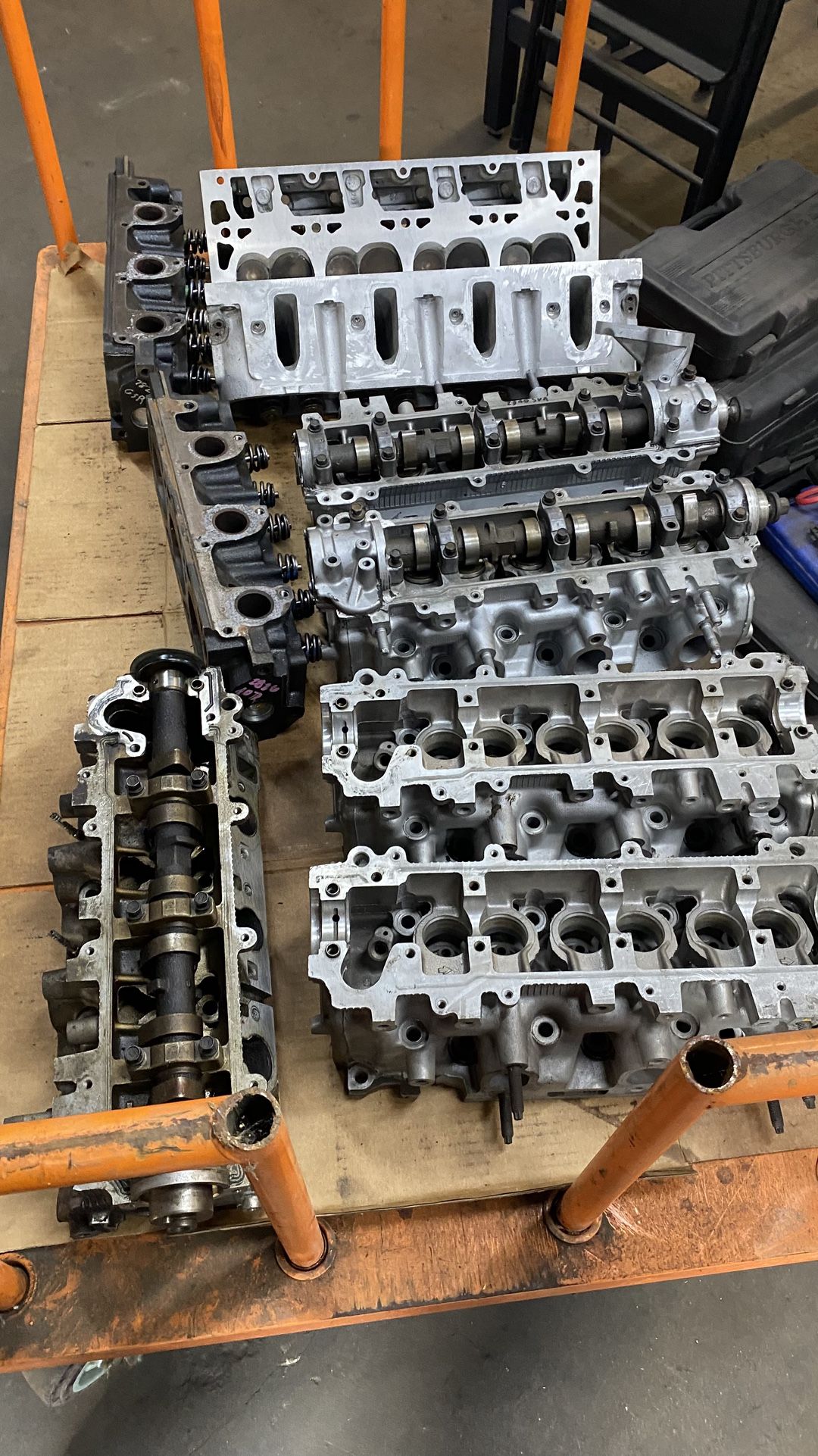 Toyota Pick Up/4runner 2 Pair Of Cylinder Head 3.0L