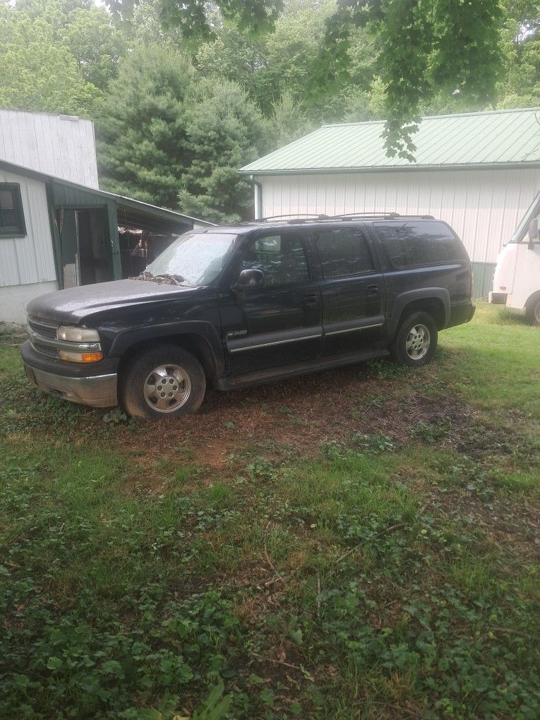 2003 Chevrolet Suburban