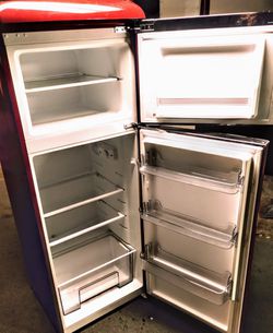 Galanz GLR46TRDER Retro Refrigerator, 4.6 Cu Ft, Red