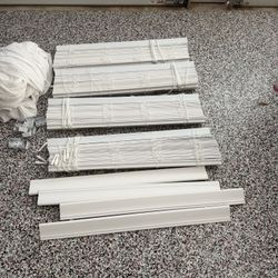 Set of 4 Levelor Blinds
