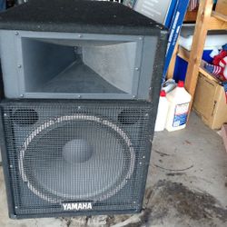 yamaha s115 iv speaker 15" 500-1000watts