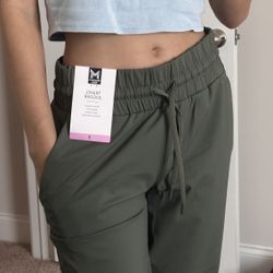 🆕 New Travel Joggers w/ Tags (S-XXL)