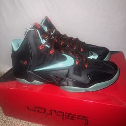 Nike LeBron XI 11 Jade Black Mint Red Size 11.5