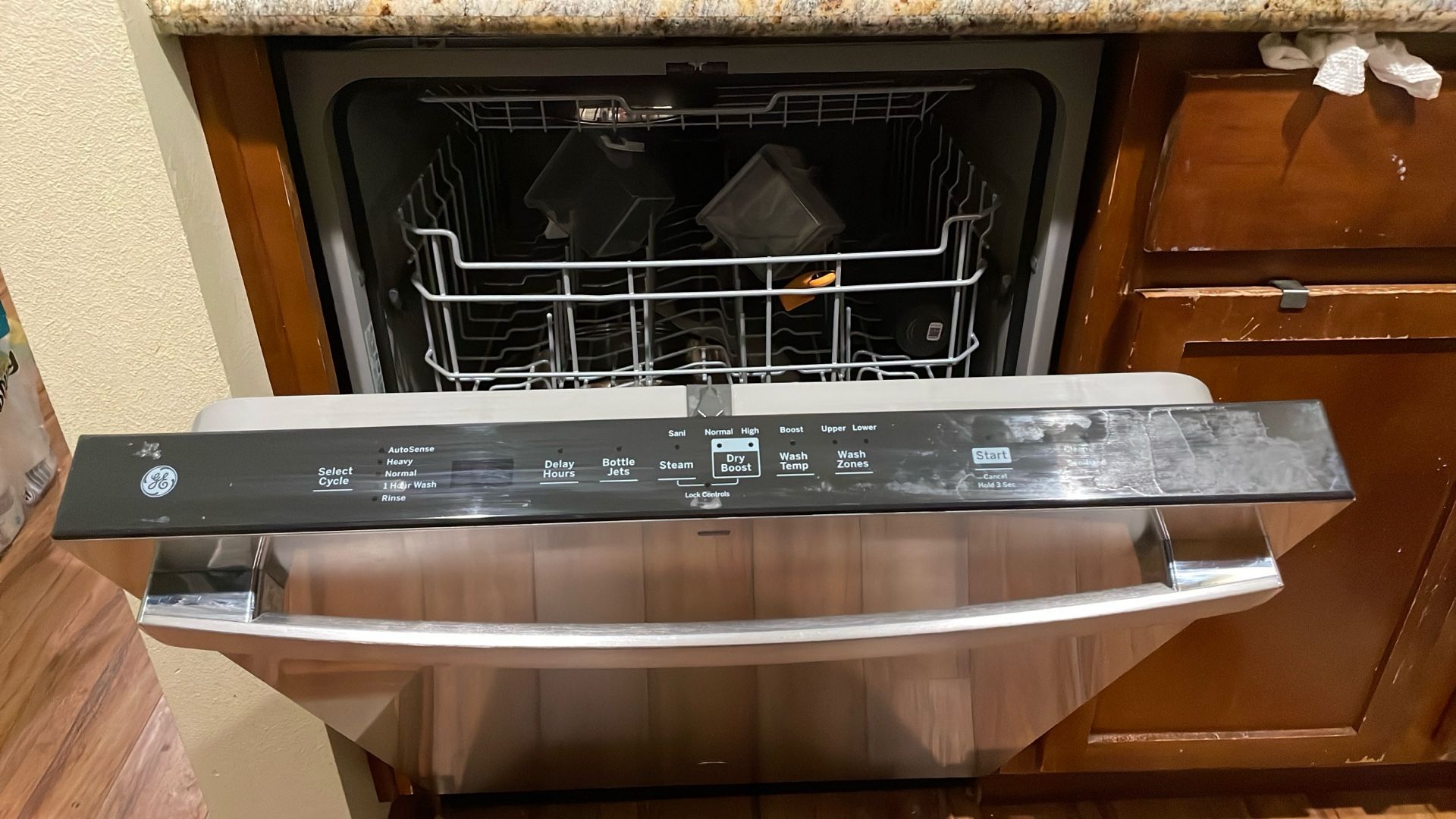 General Electronics Dishwasher