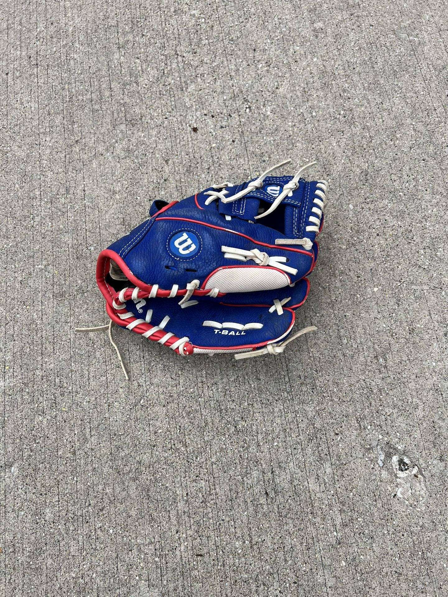 T-Ball Cubs baseball Glove 